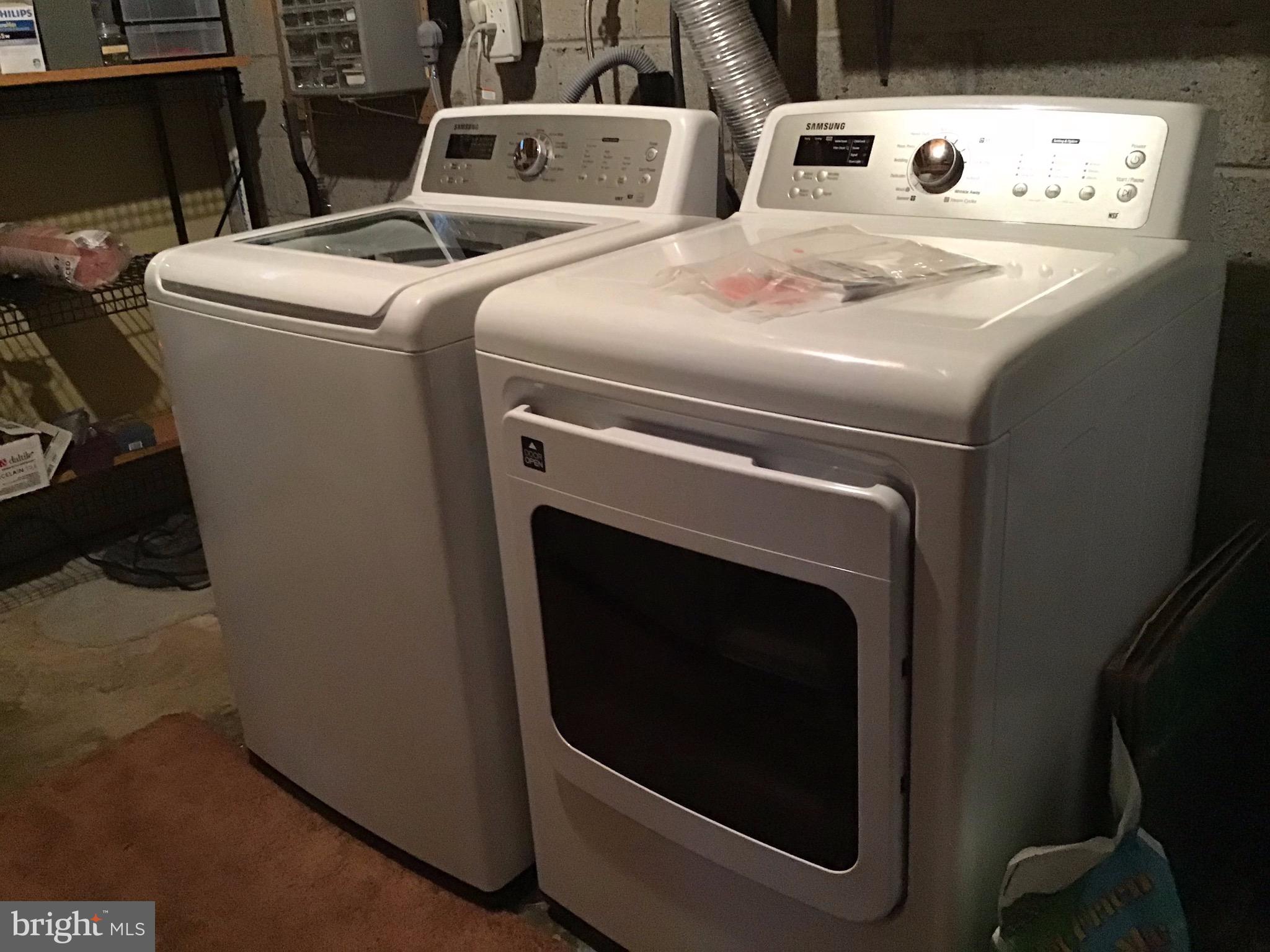 KINGS POINT - Residential