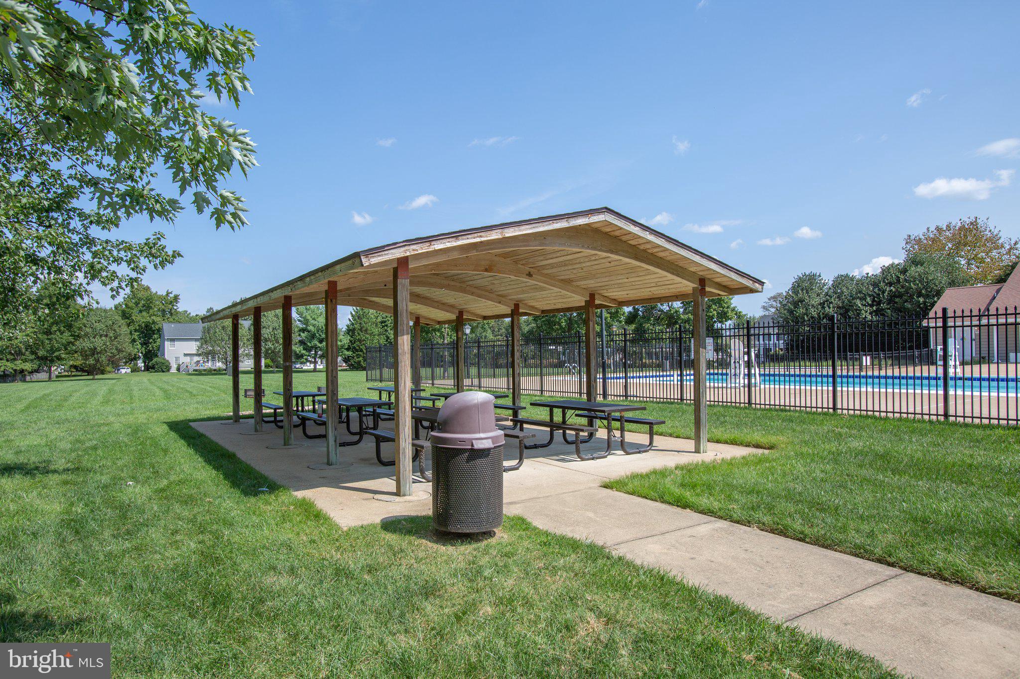 KINGSWOOD - Residential