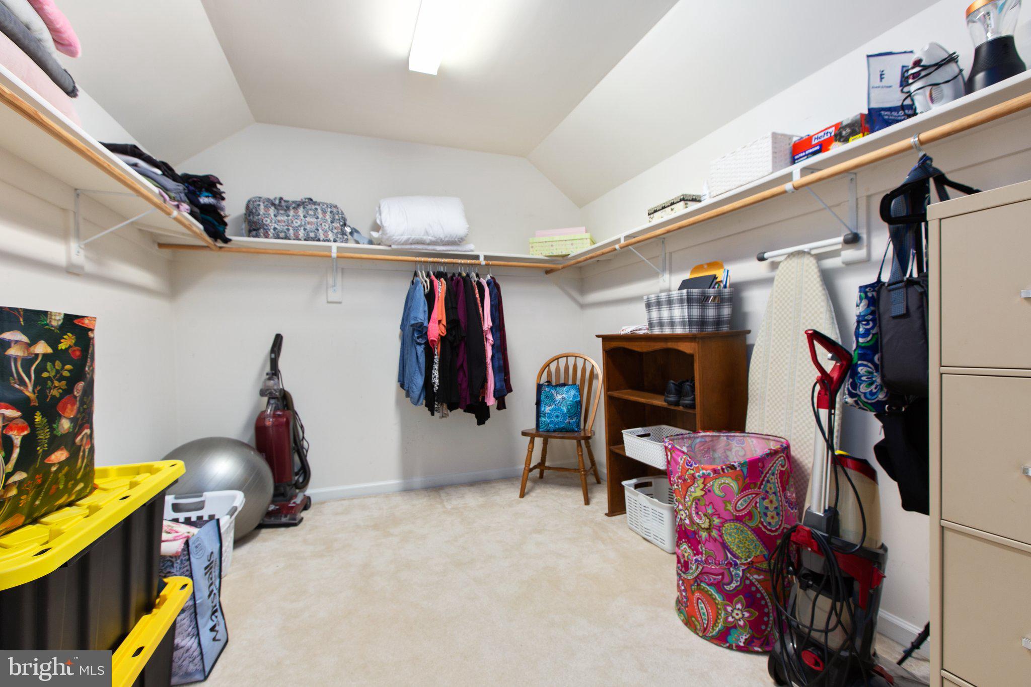 KINGSWOOD - Residential