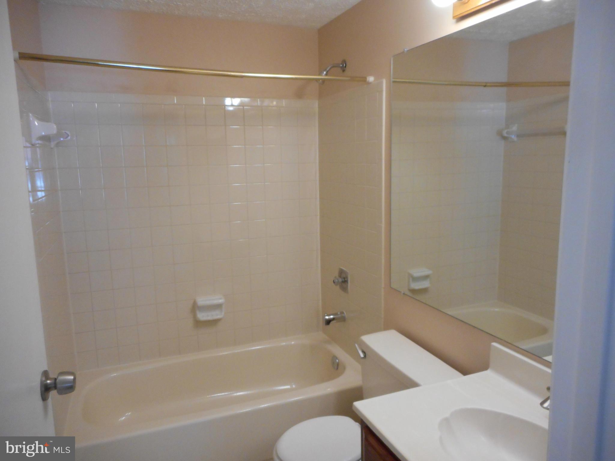 SUMMER HILL ESTATES - Residential Lease