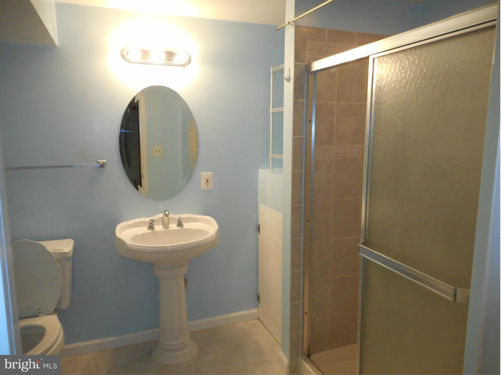 SUMMER HILL ESTATES - Residential Lease