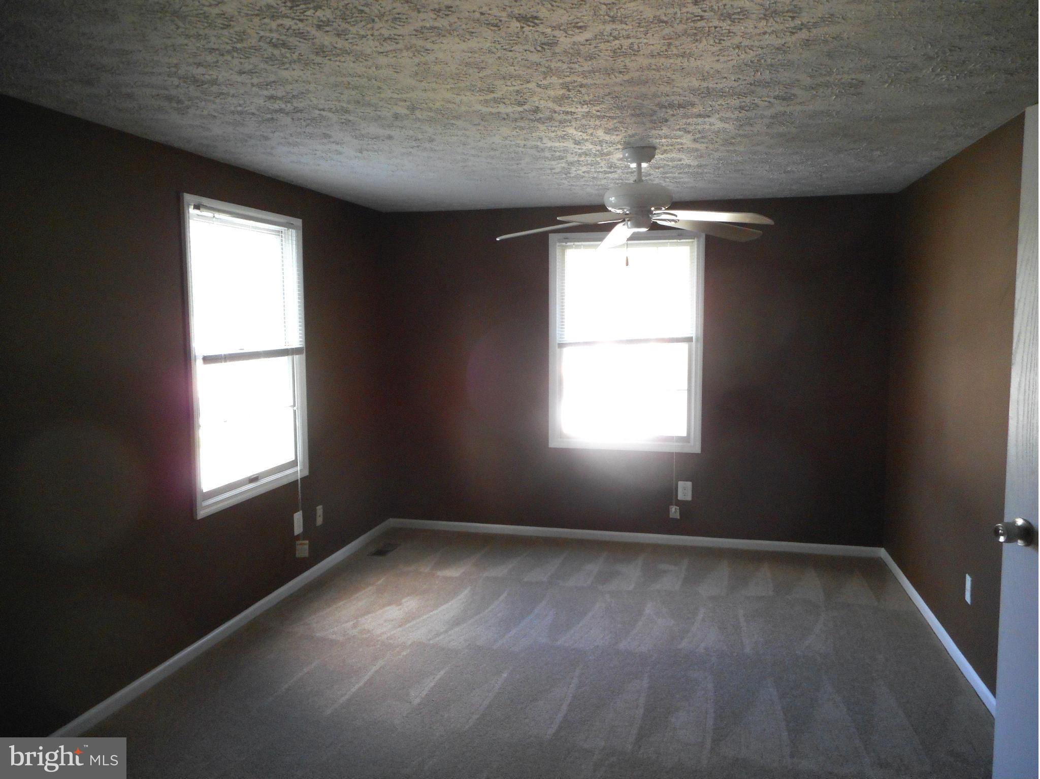 SUMMER HILL ESTATES - Residential Lease