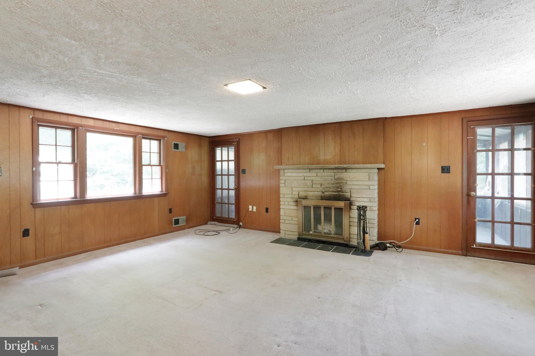 SHANNONDALE - Residential