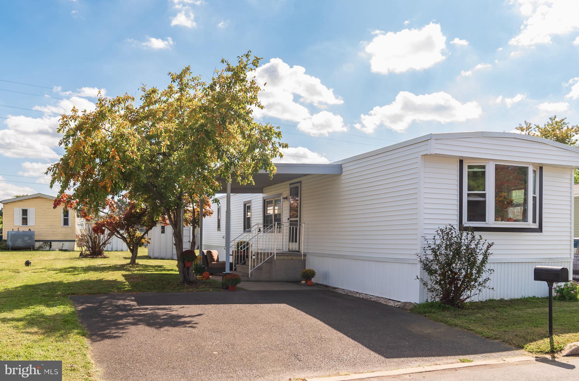 PENNWOOD CROSSING - Residential