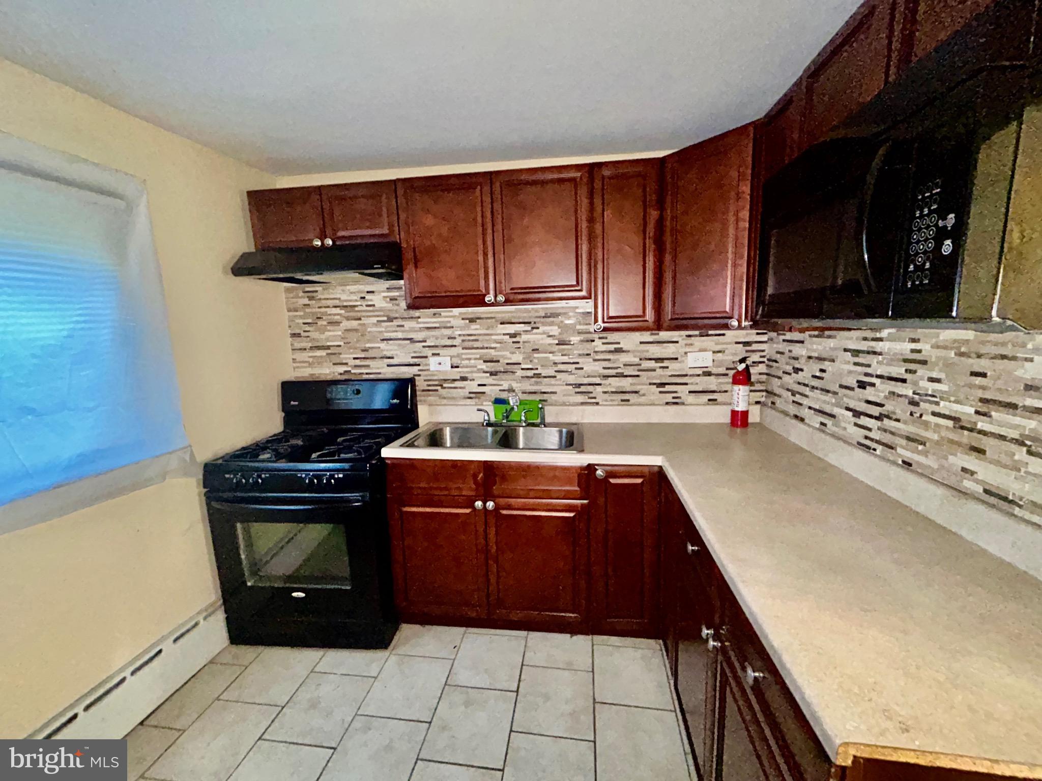 PORT RICHMOND - Residential