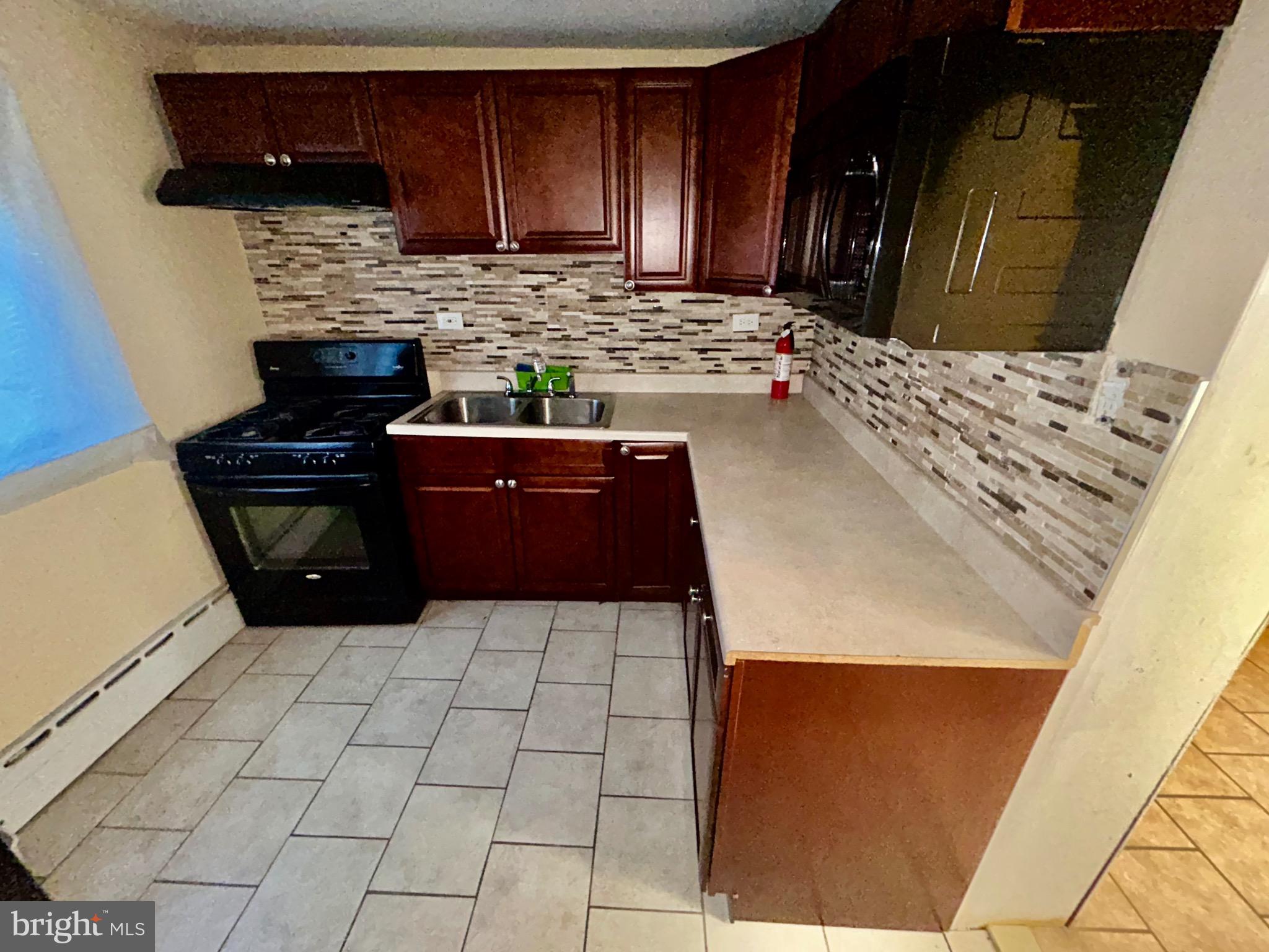 PORT RICHMOND - Residential