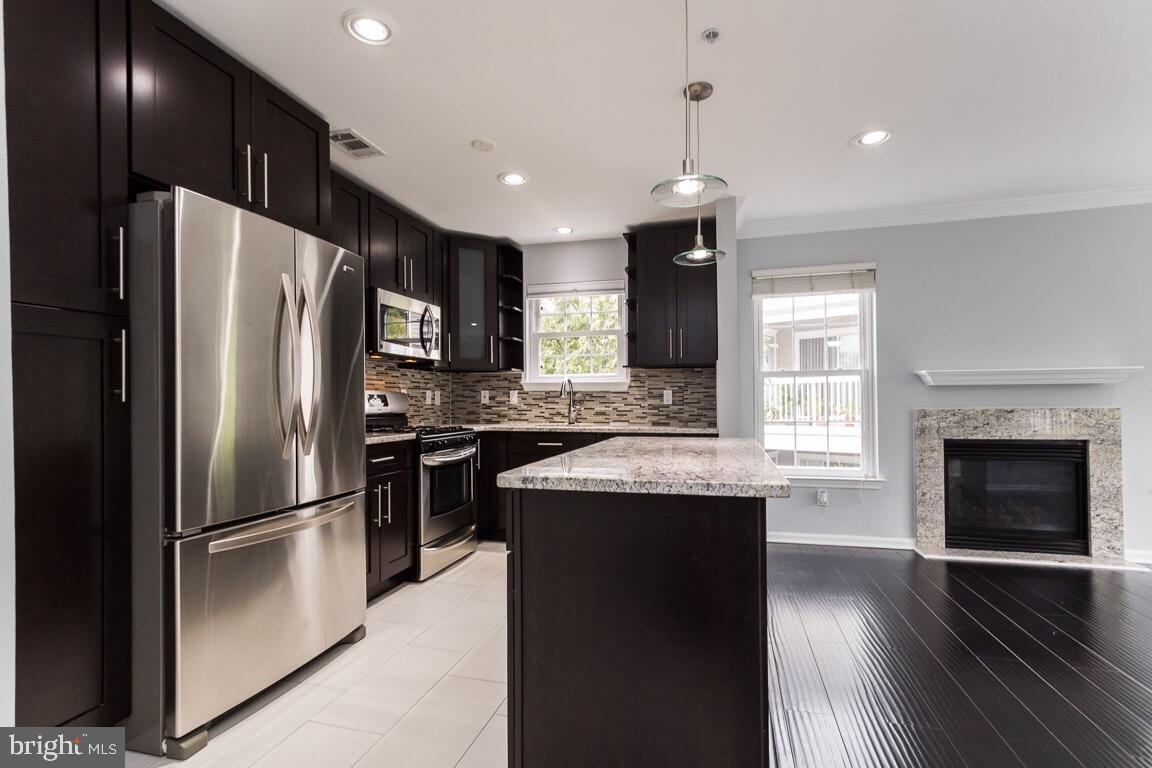 GATES OF FAIR LAKES - Residential