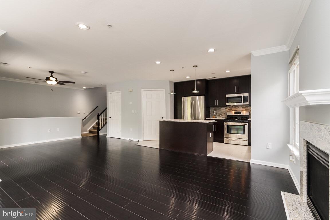 GATES OF FAIR LAKES - Residential