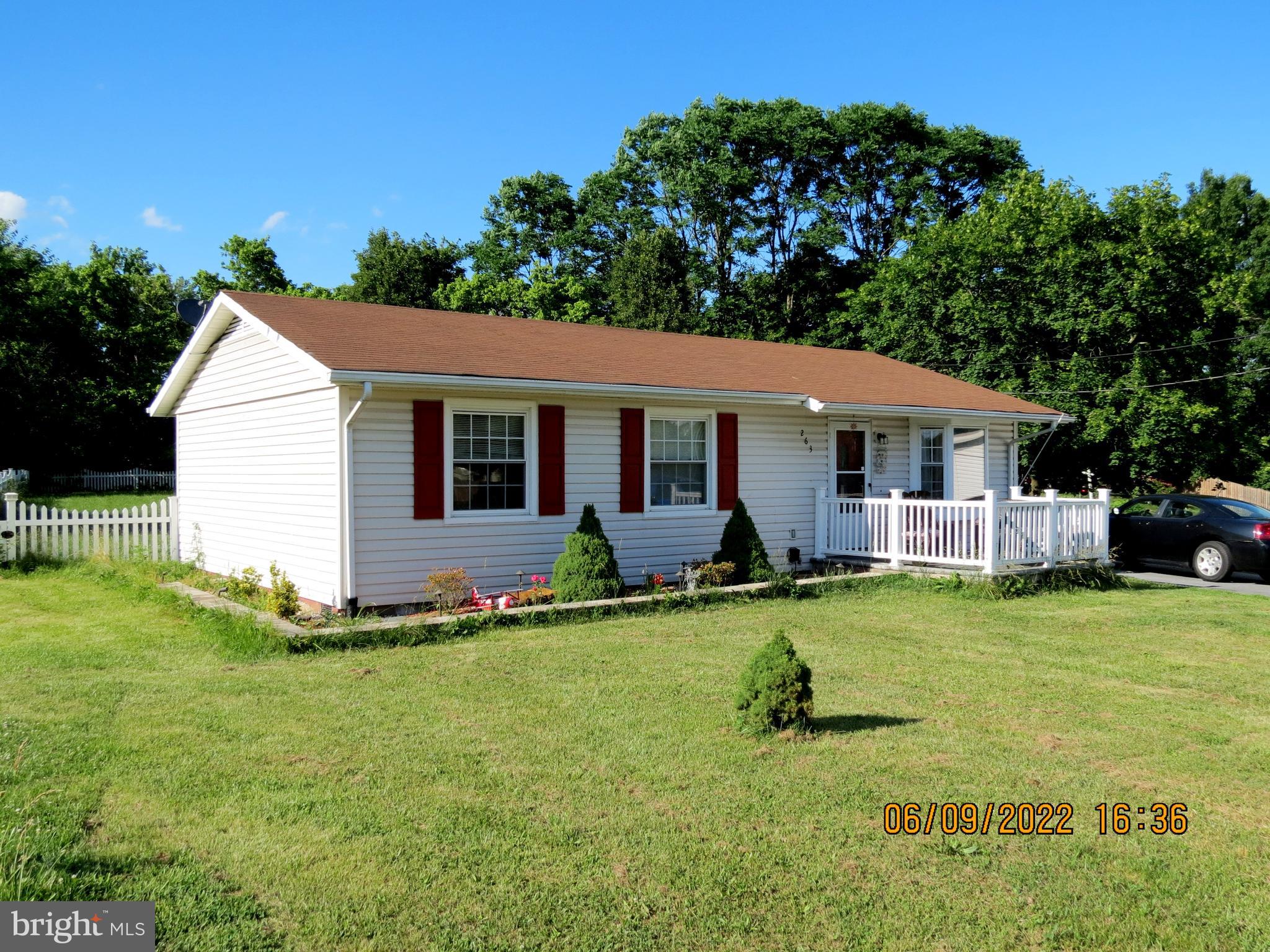 BAKER HEIGHTS - Residential