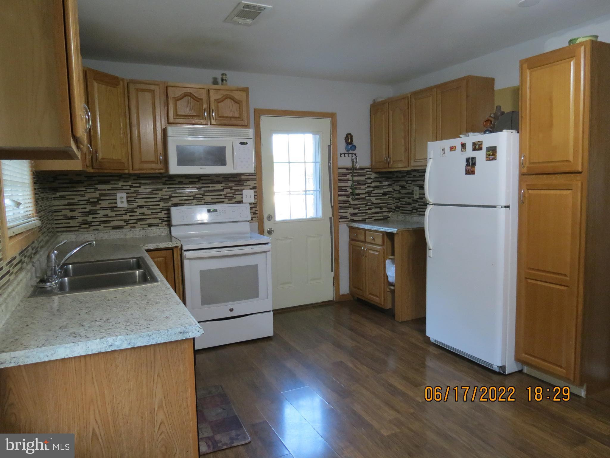 BAKER HEIGHTS - Residential