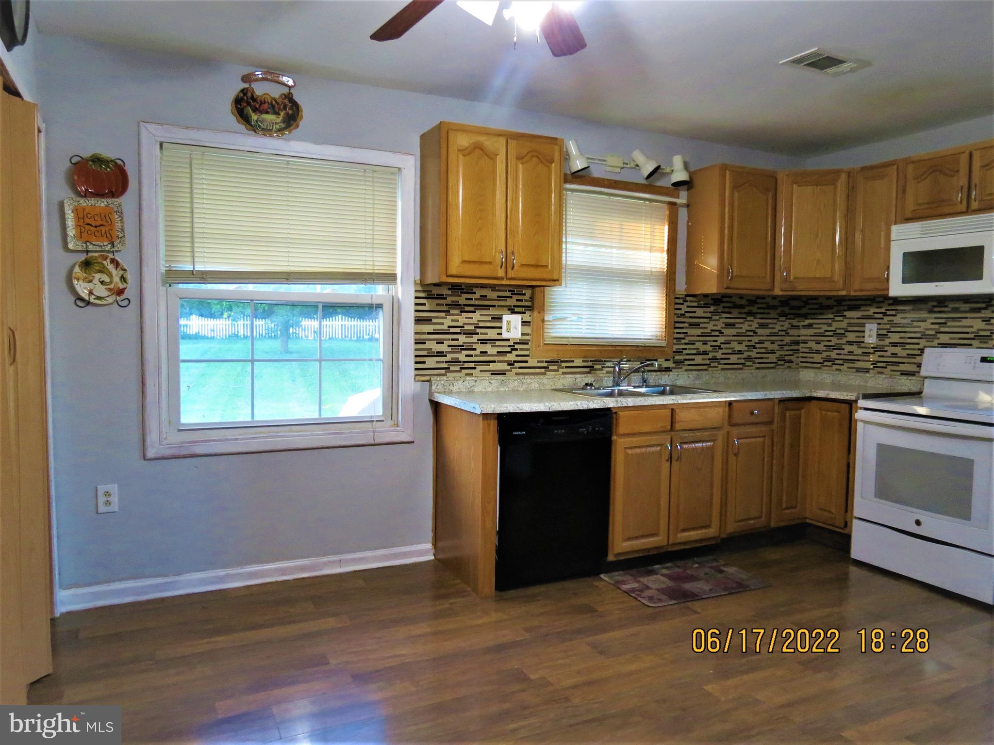 BAKER HEIGHTS - Residential