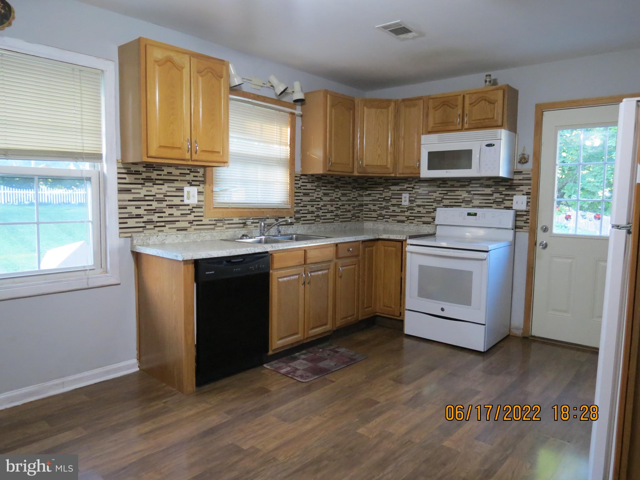 BAKER HEIGHTS - Residential