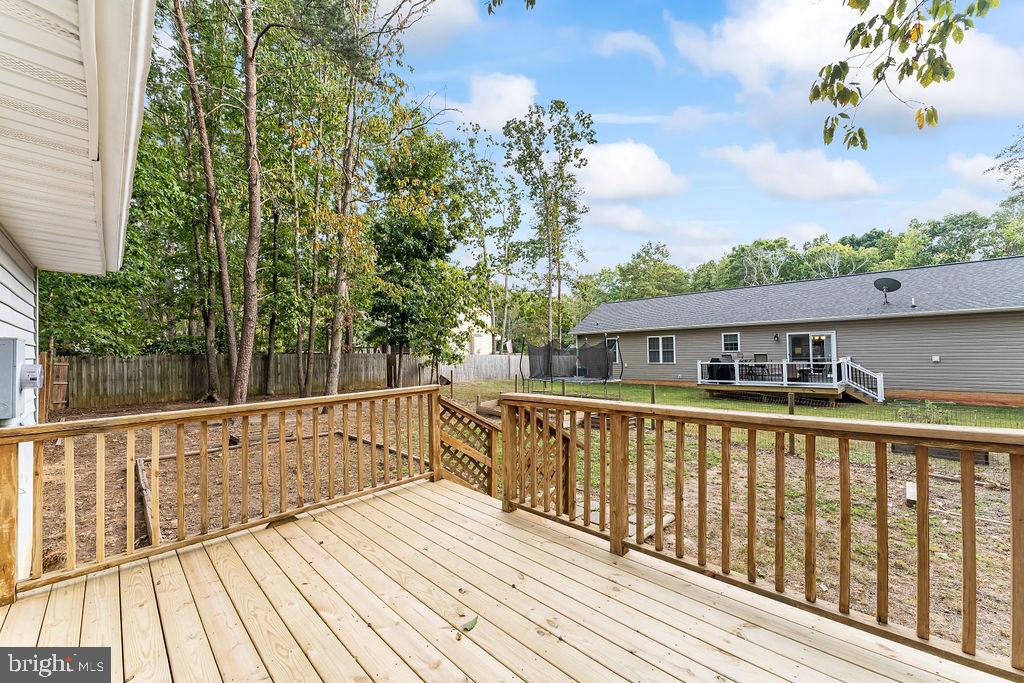 LAKE WILDERNESS - Residential