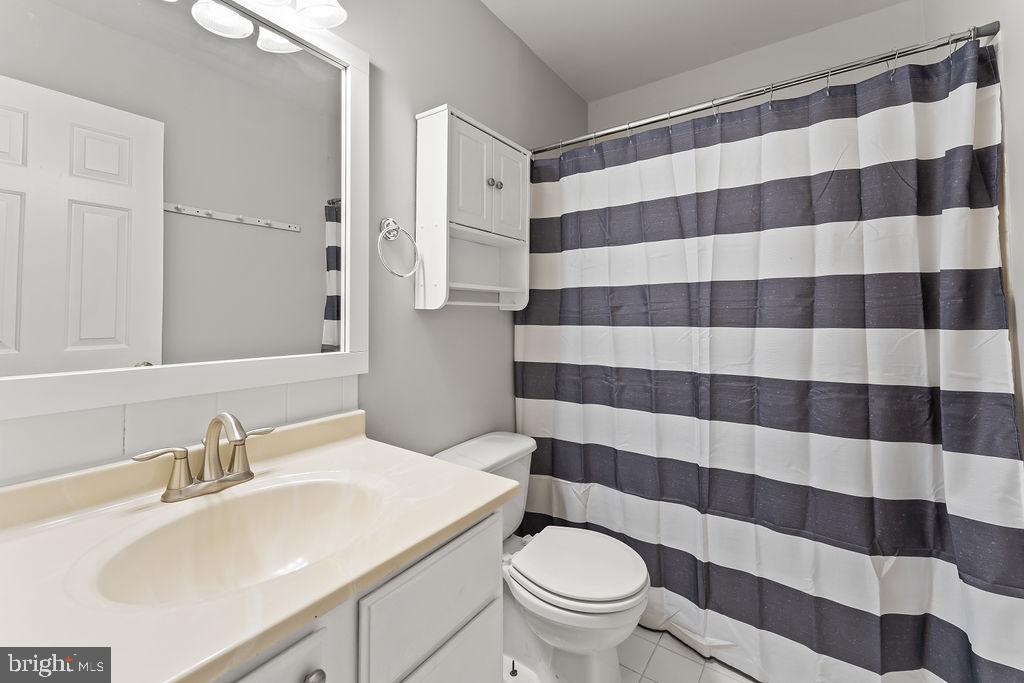 LAKE WILDERNESS - Residential