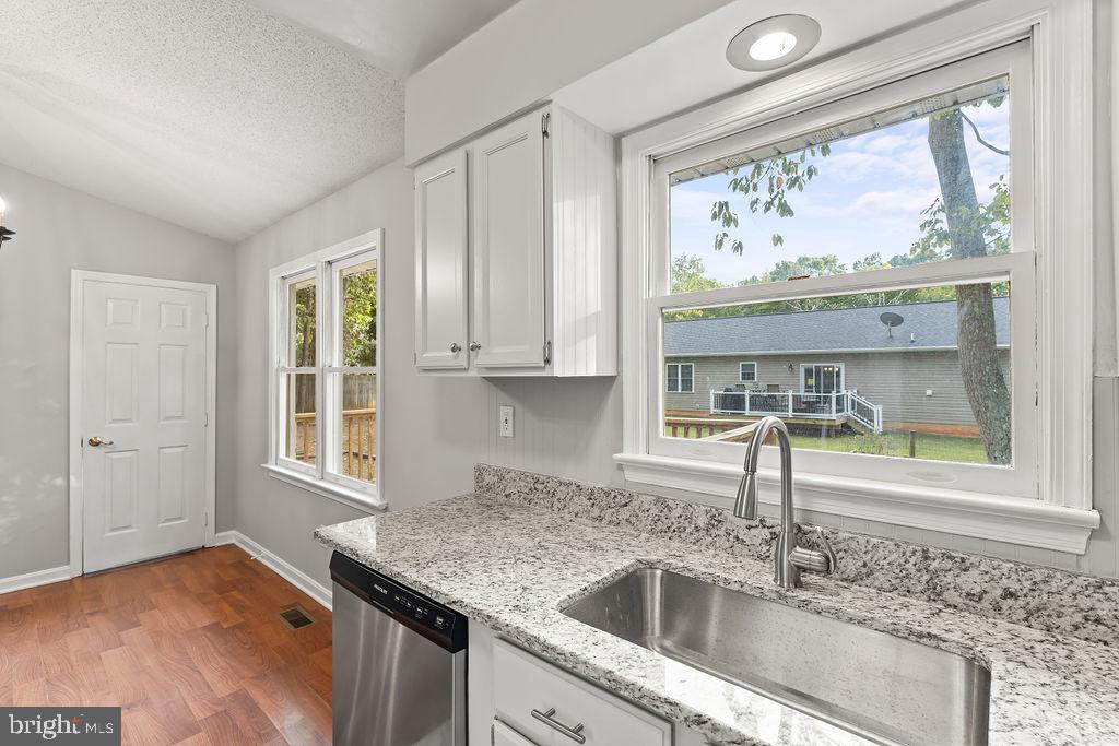 LAKE WILDERNESS - Residential