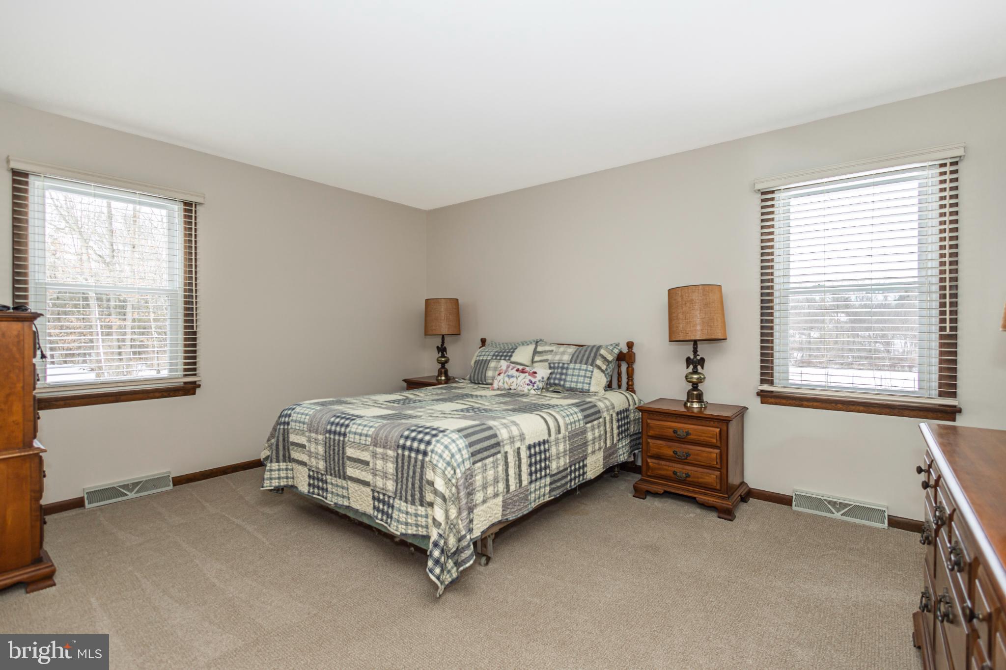 PLEASANT MDWS - Residential