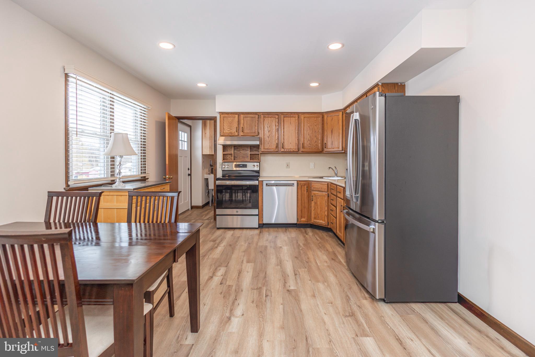 PLEASANT MDWS - Residential