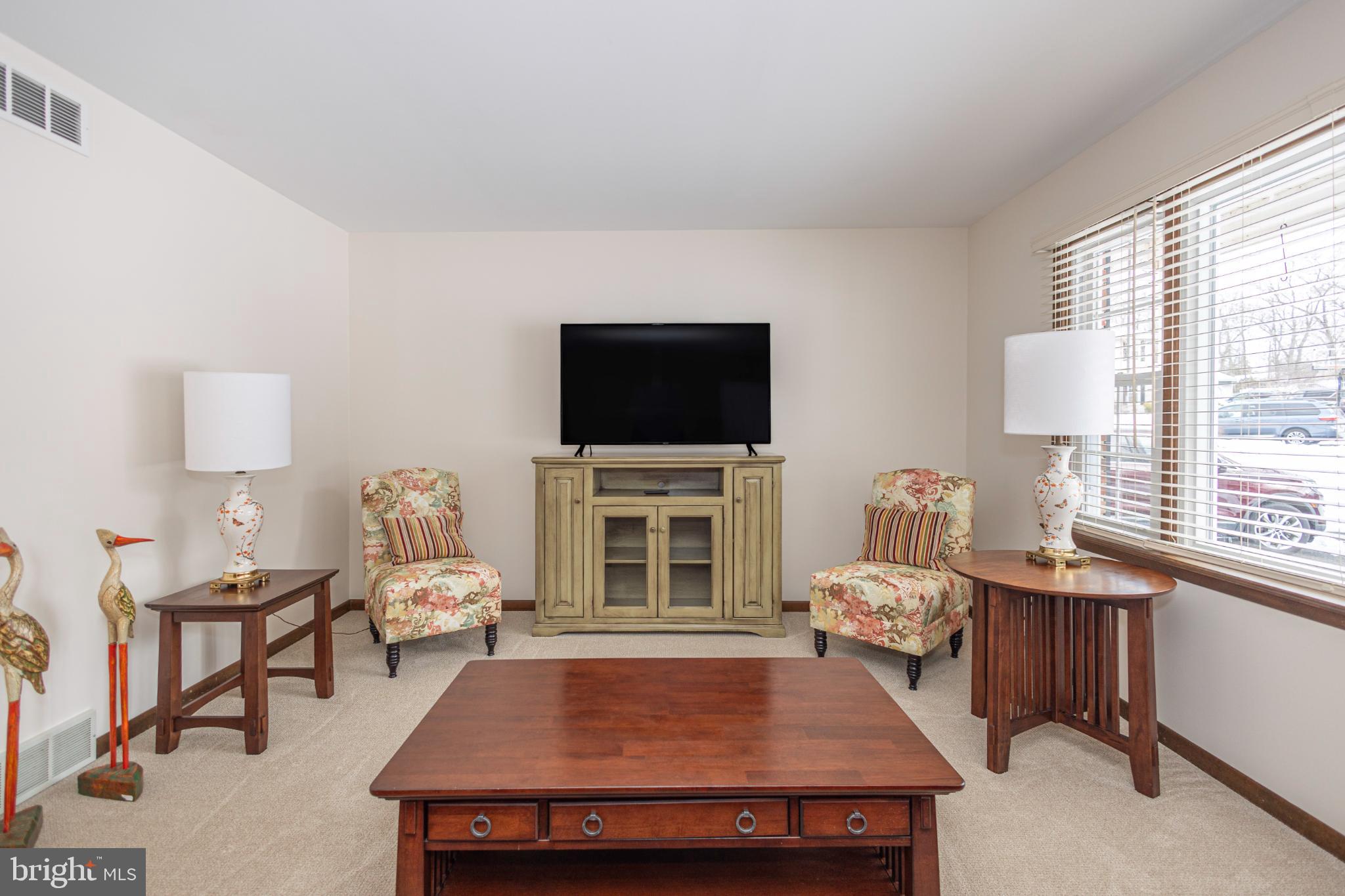 PLEASANT MDWS - Residential