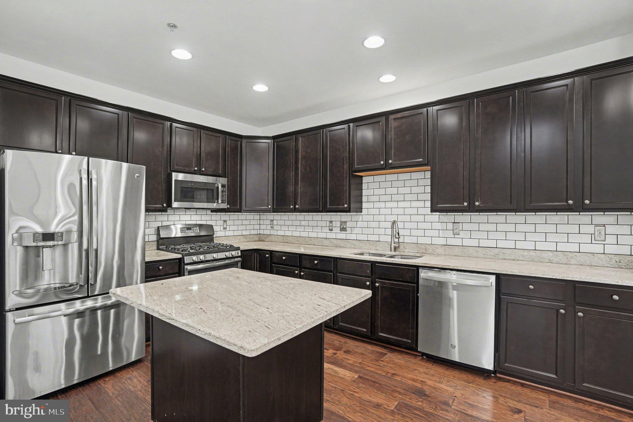 BEECH CREEK - Residential