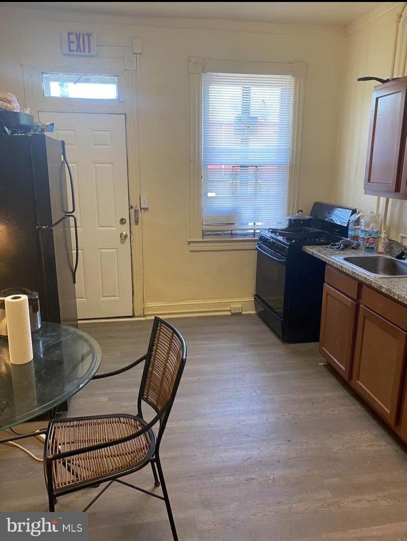 ROSEMONT - Residential Lease