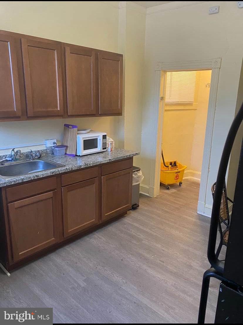 ROSEMONT - Residential Lease