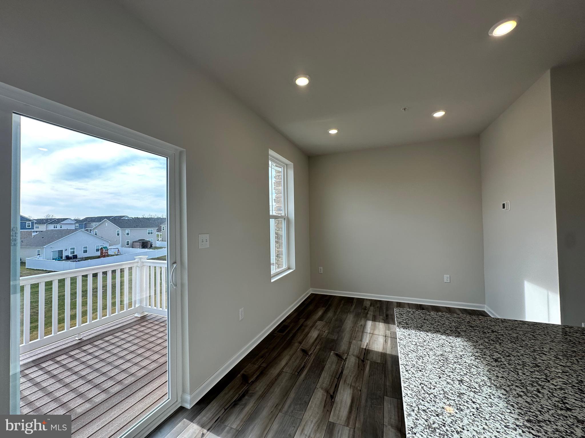 ST CHARLES - Residential