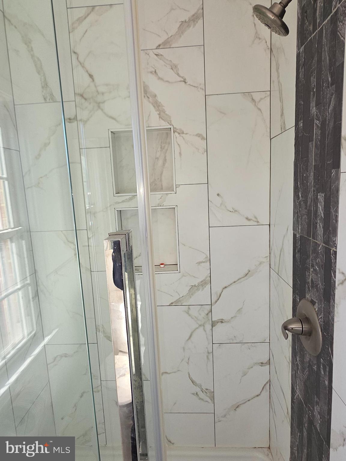 SPRINGFIELD SQUARE - Residential