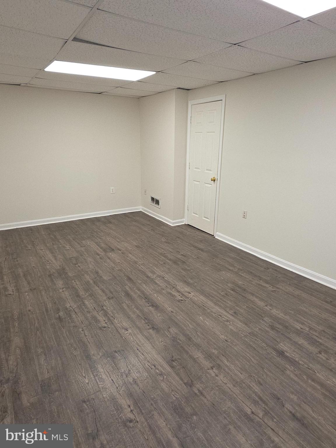 SPRINGFIELD SQUARE - Residential