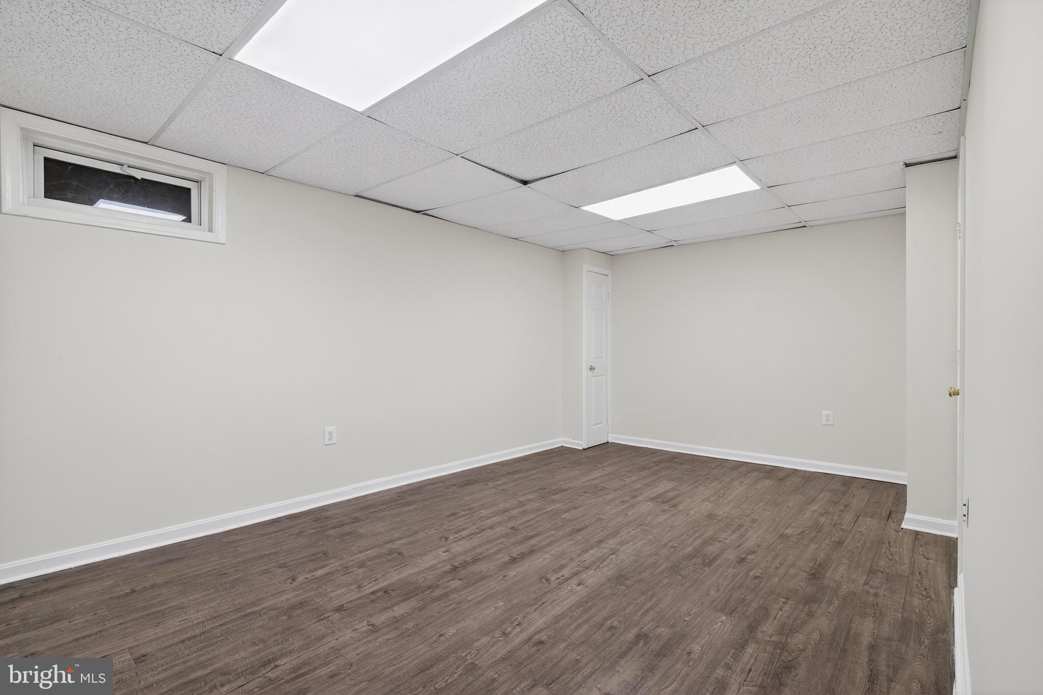 SPRINGFIELD SQUARE - Residential