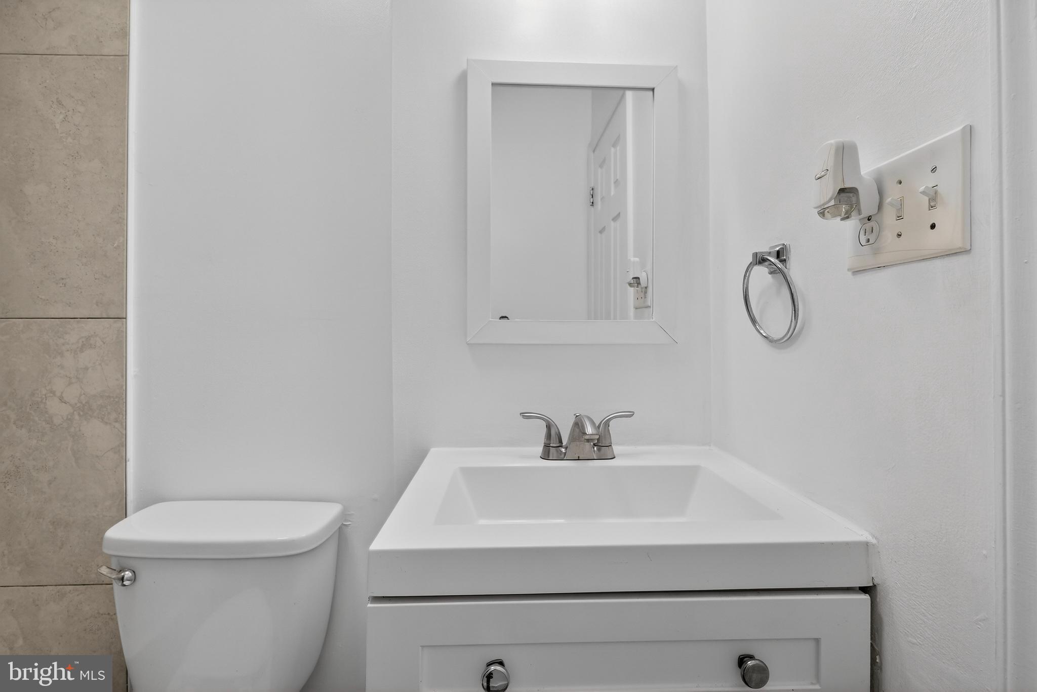 SPRINGFIELD SQUARE - Residential