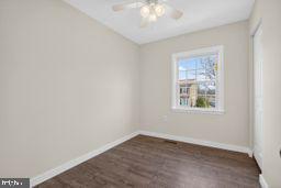 SPRINGFIELD SQUARE - Residential