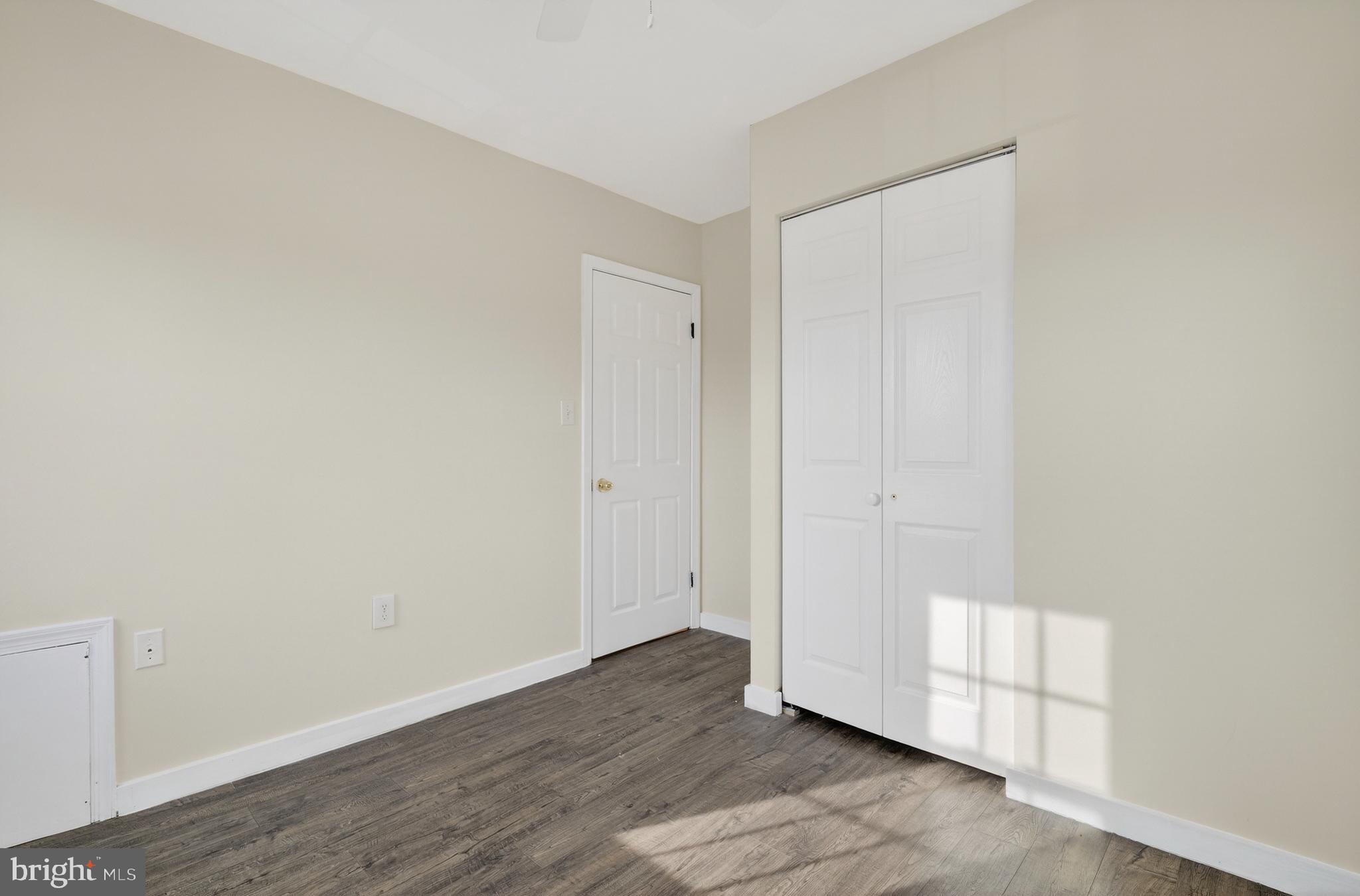 SPRINGFIELD SQUARE - Residential