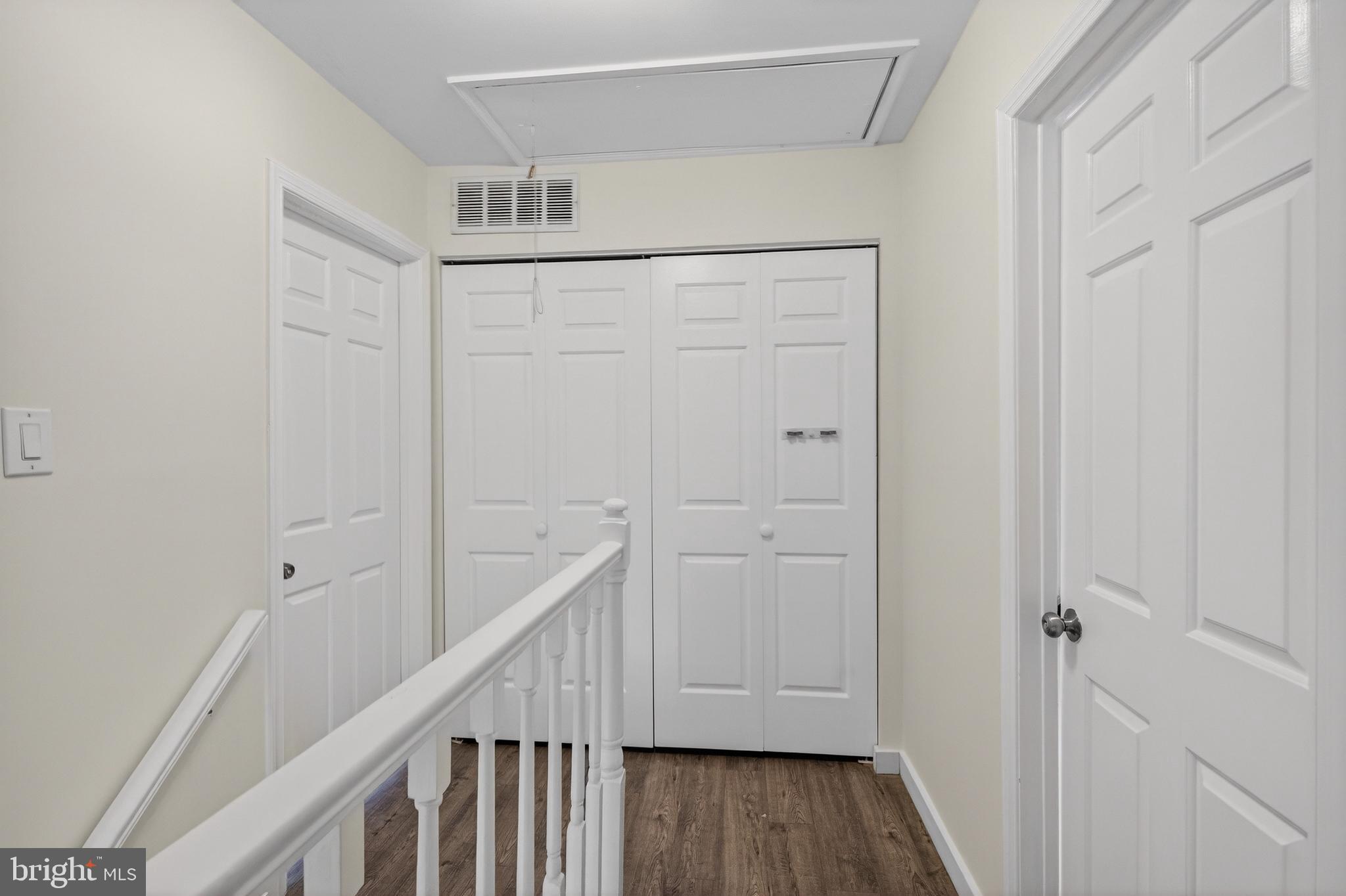 SPRINGFIELD SQUARE - Residential