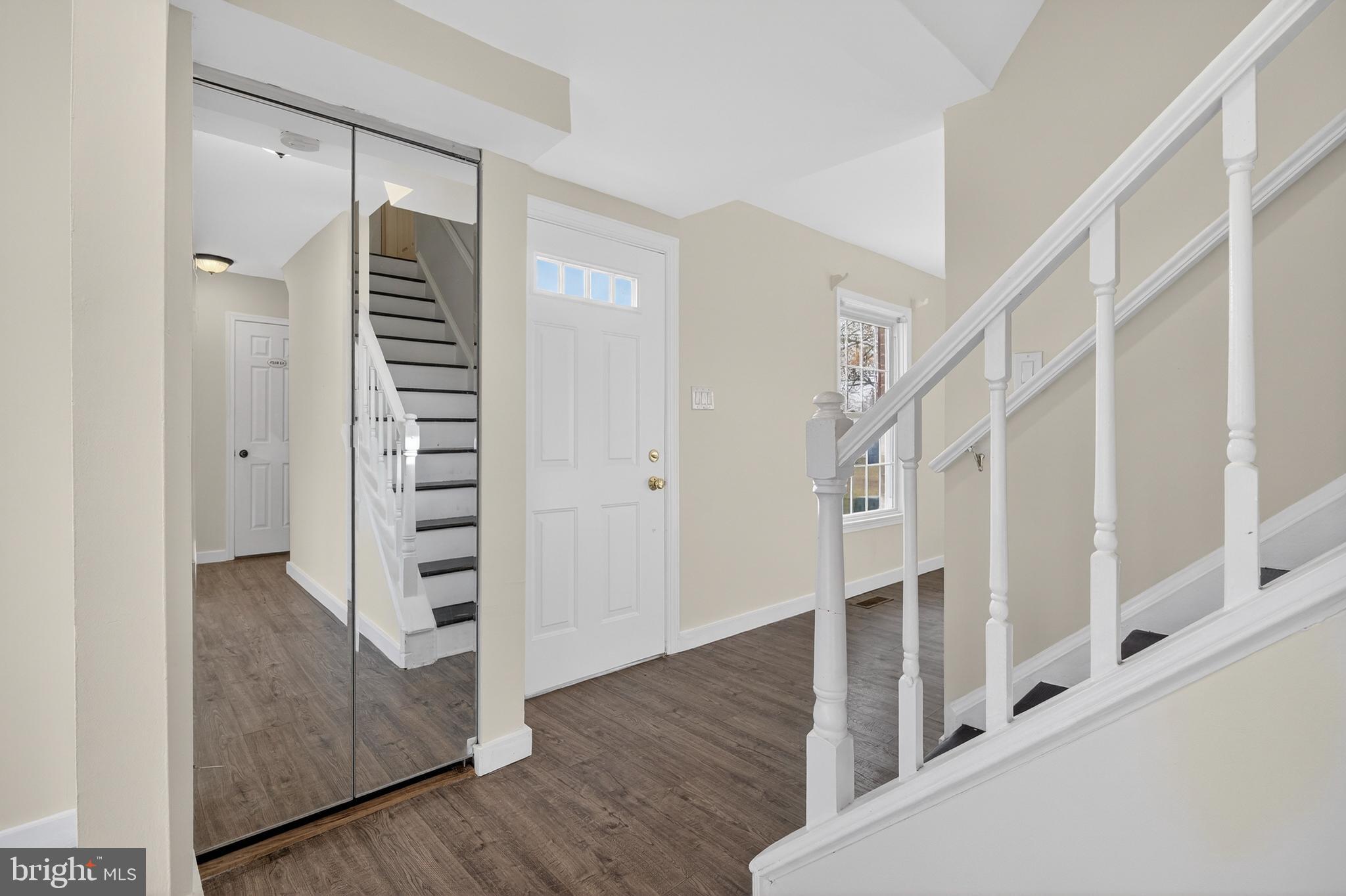 SPRINGFIELD SQUARE - Residential