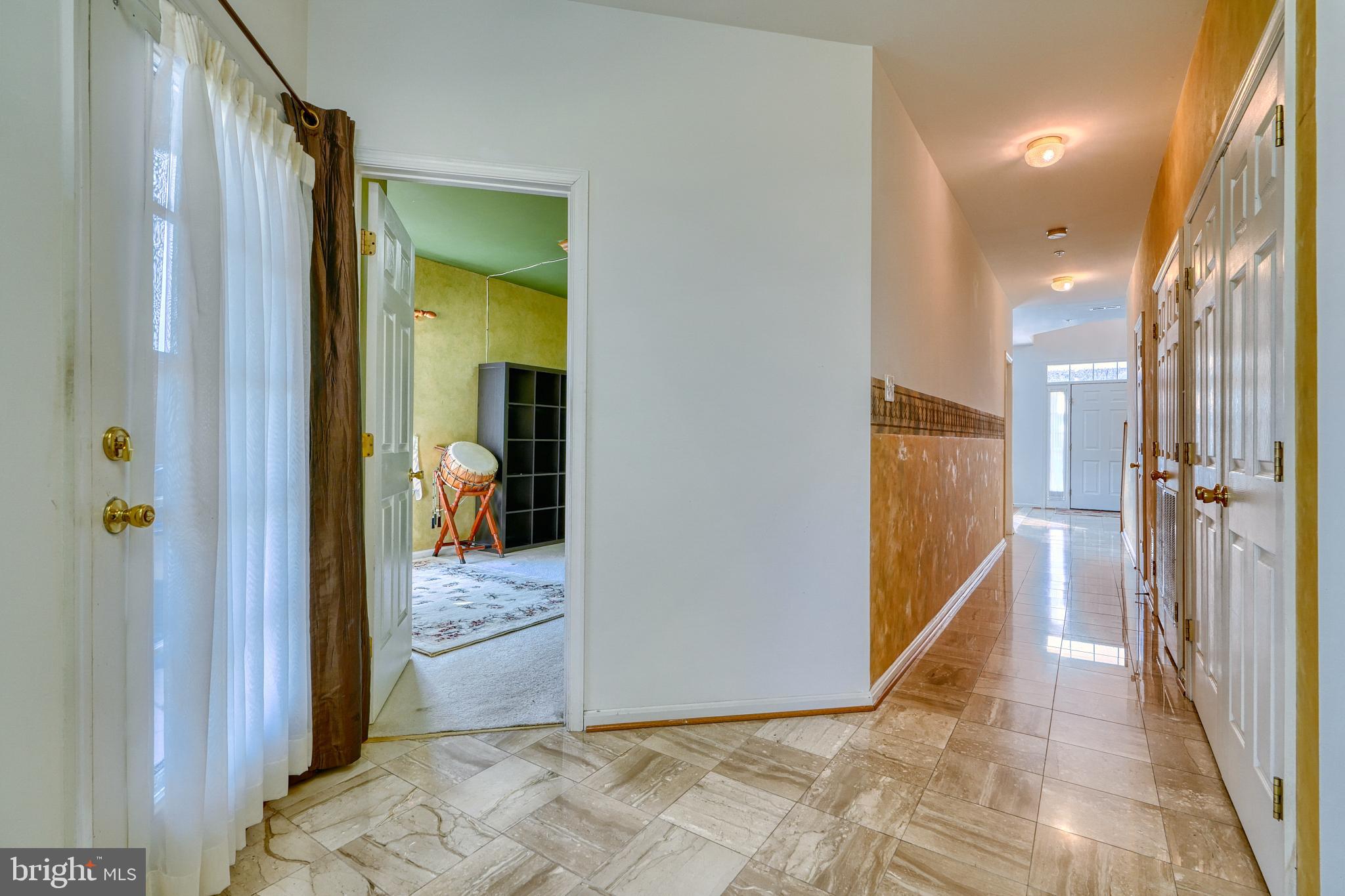 RIVER HILL - Residential