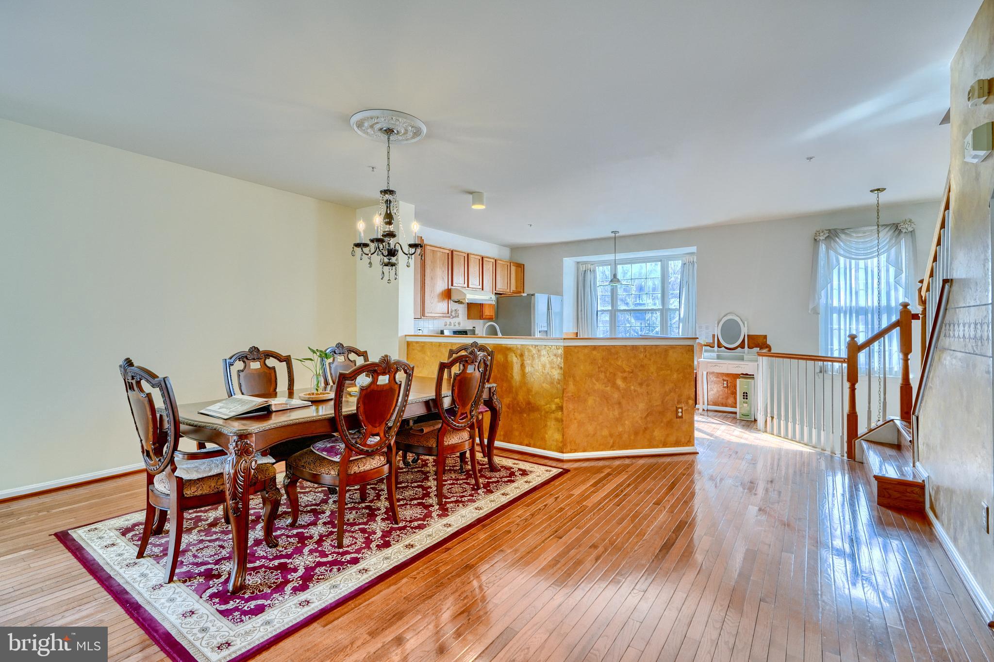 RIVER HILL - Residential