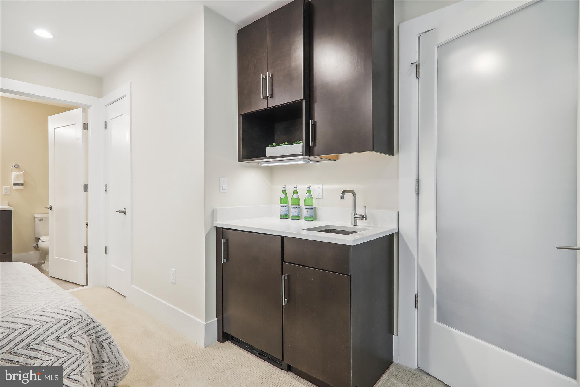 GROSVENOR HEIGHTS - Residential