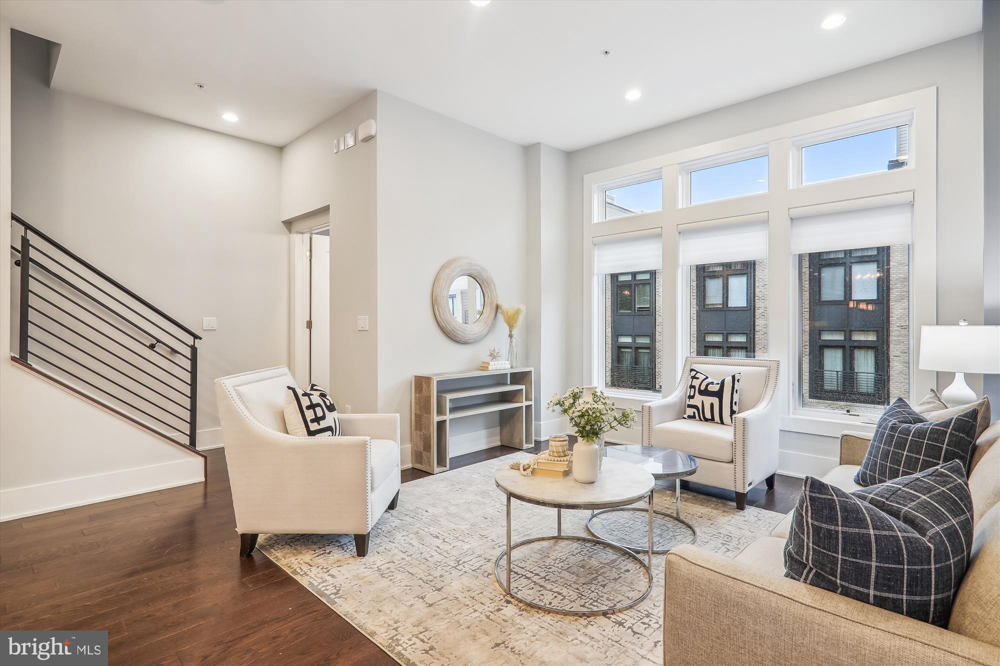 GROSVENOR HEIGHTS - Residential