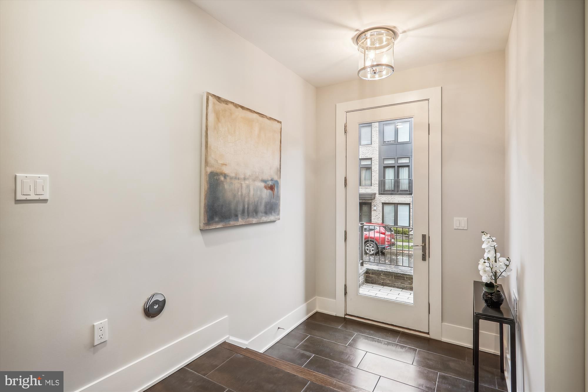 GROSVENOR HEIGHTS - Residential