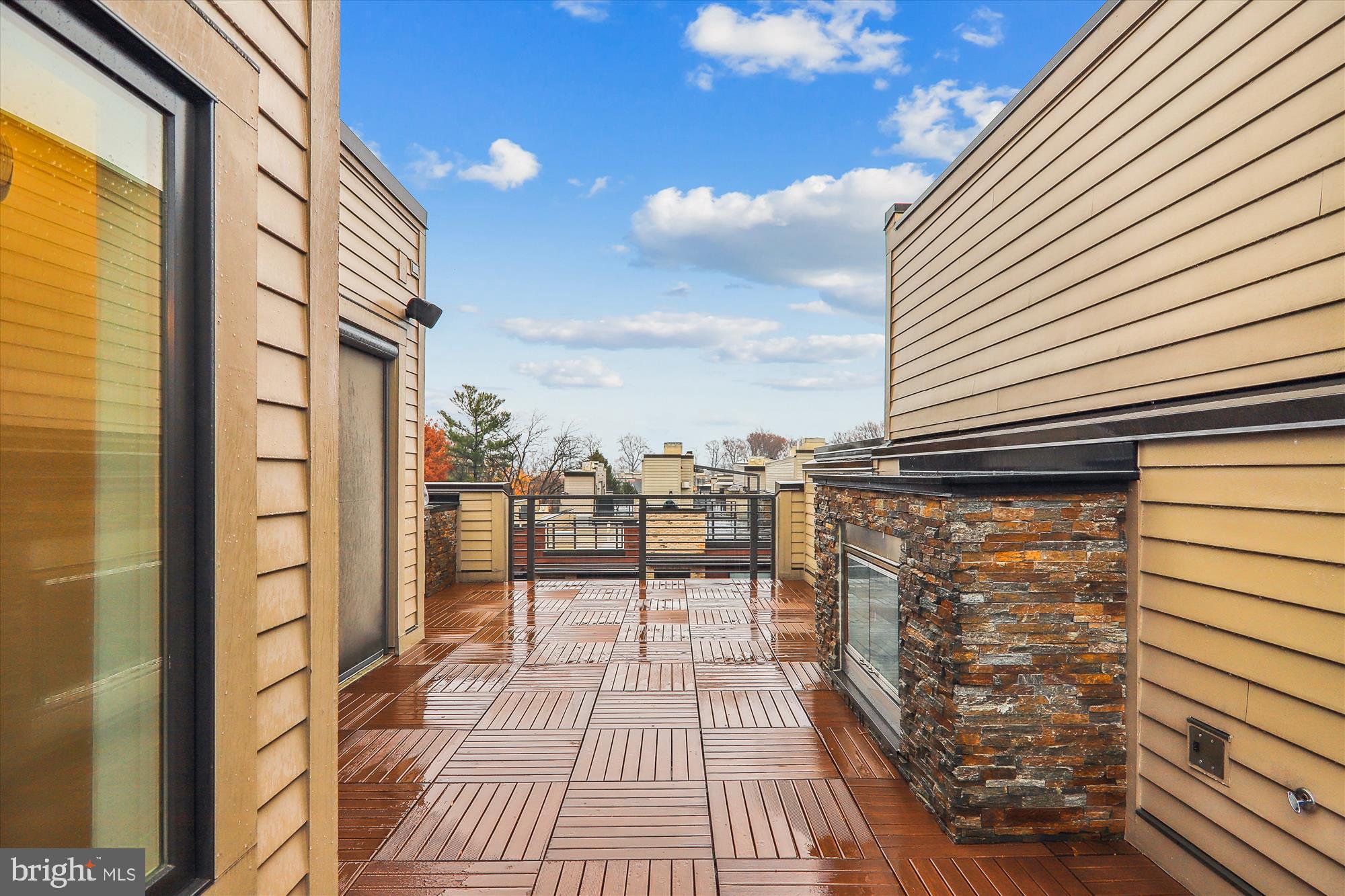GROSVENOR HEIGHTS - Residential
