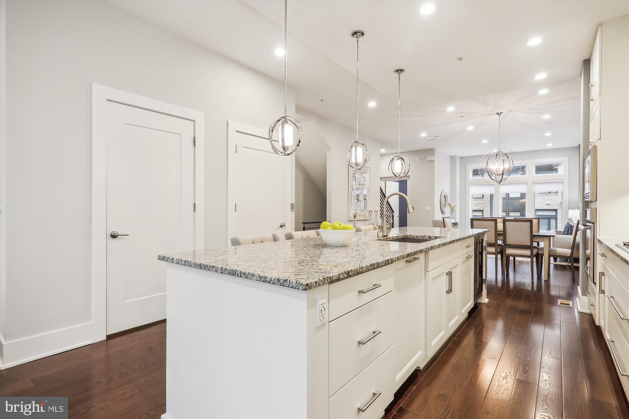 GROSVENOR HEIGHTS - Residential