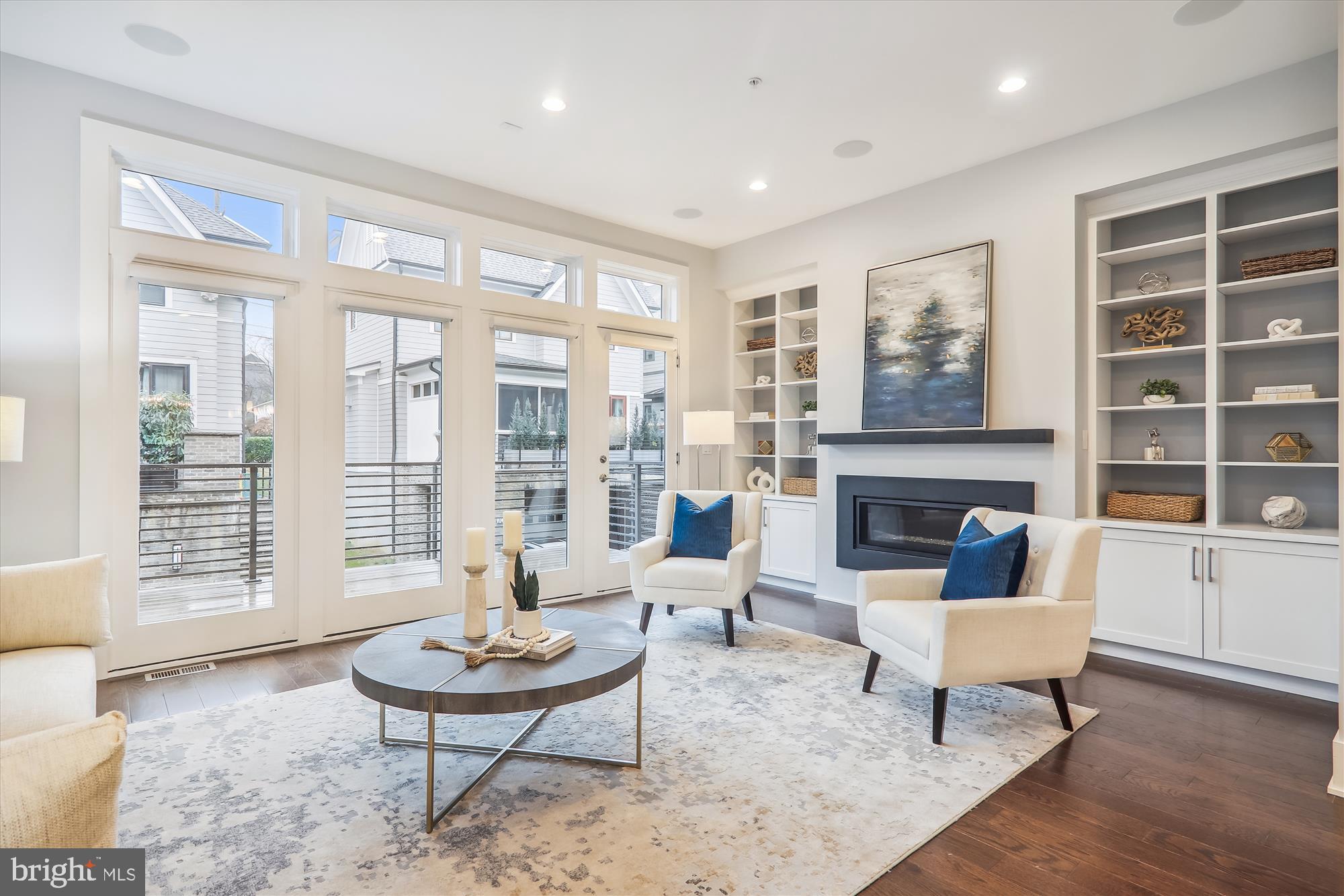 GROSVENOR HEIGHTS - Residential