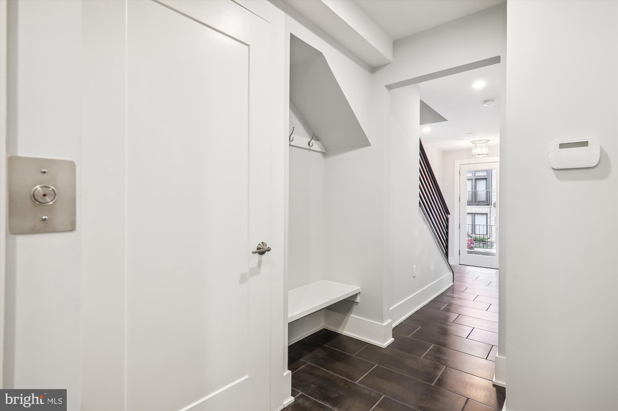 GROSVENOR HEIGHTS - Residential