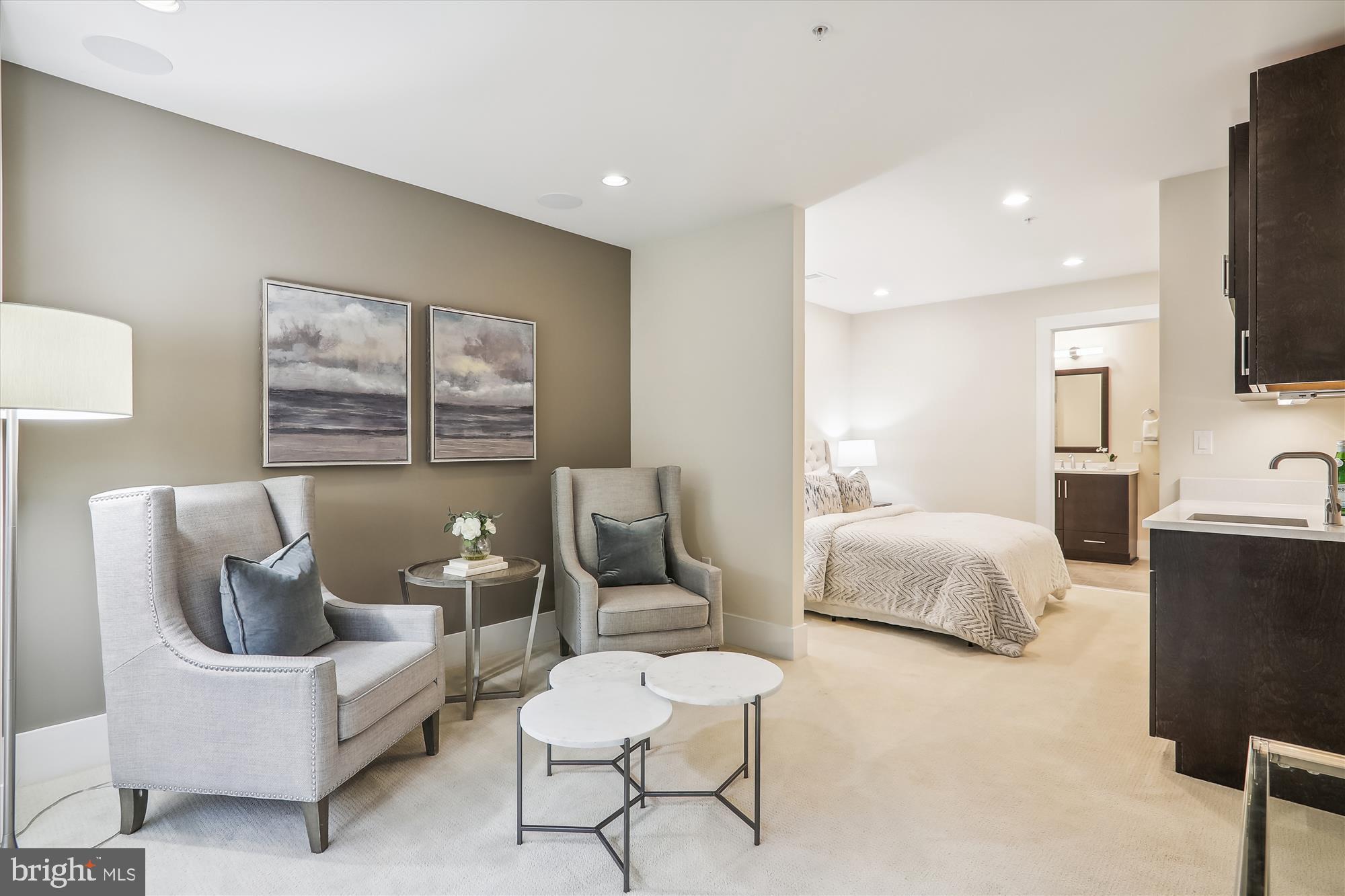 GROSVENOR HEIGHTS - Residential