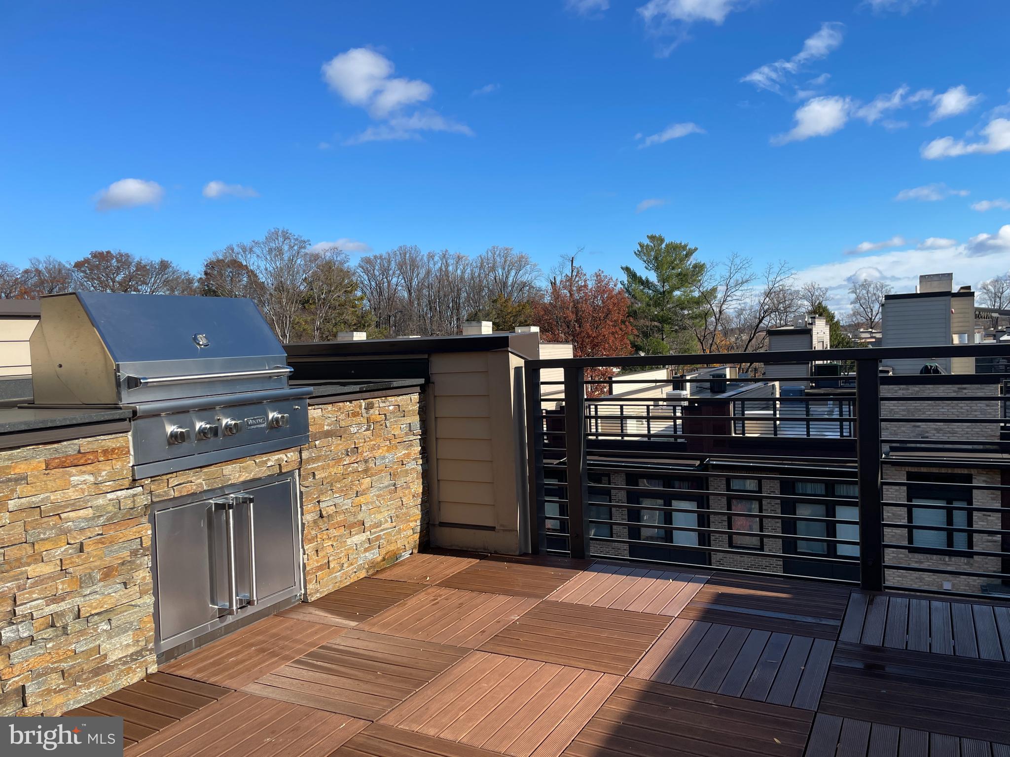 GROSVENOR HEIGHTS - Residential