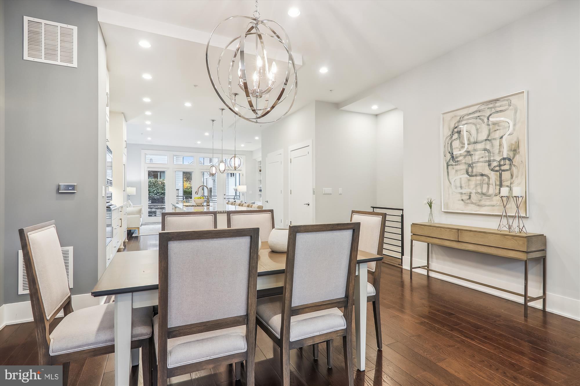 GROSVENOR HEIGHTS - Residential