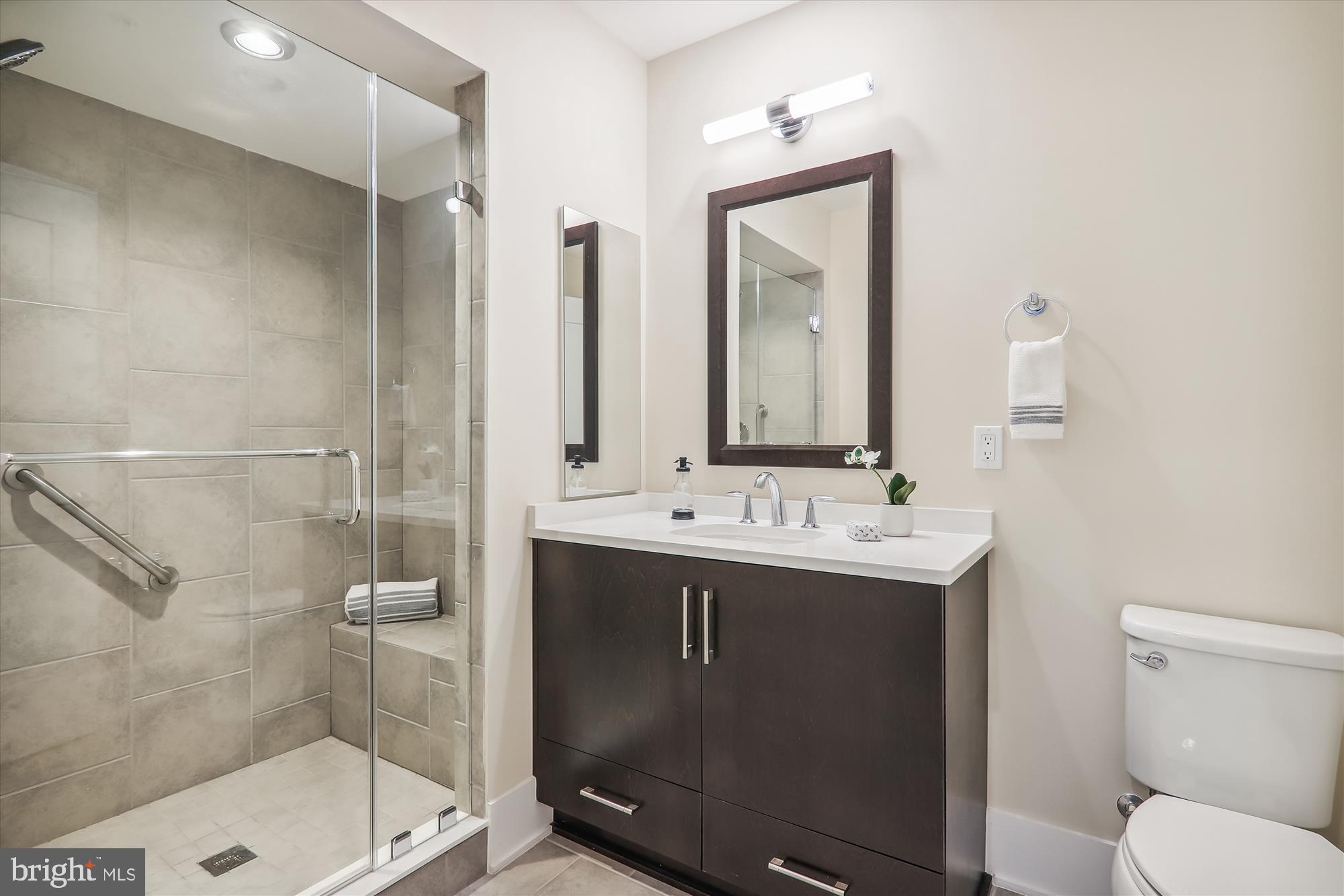 GROSVENOR HEIGHTS - Residential