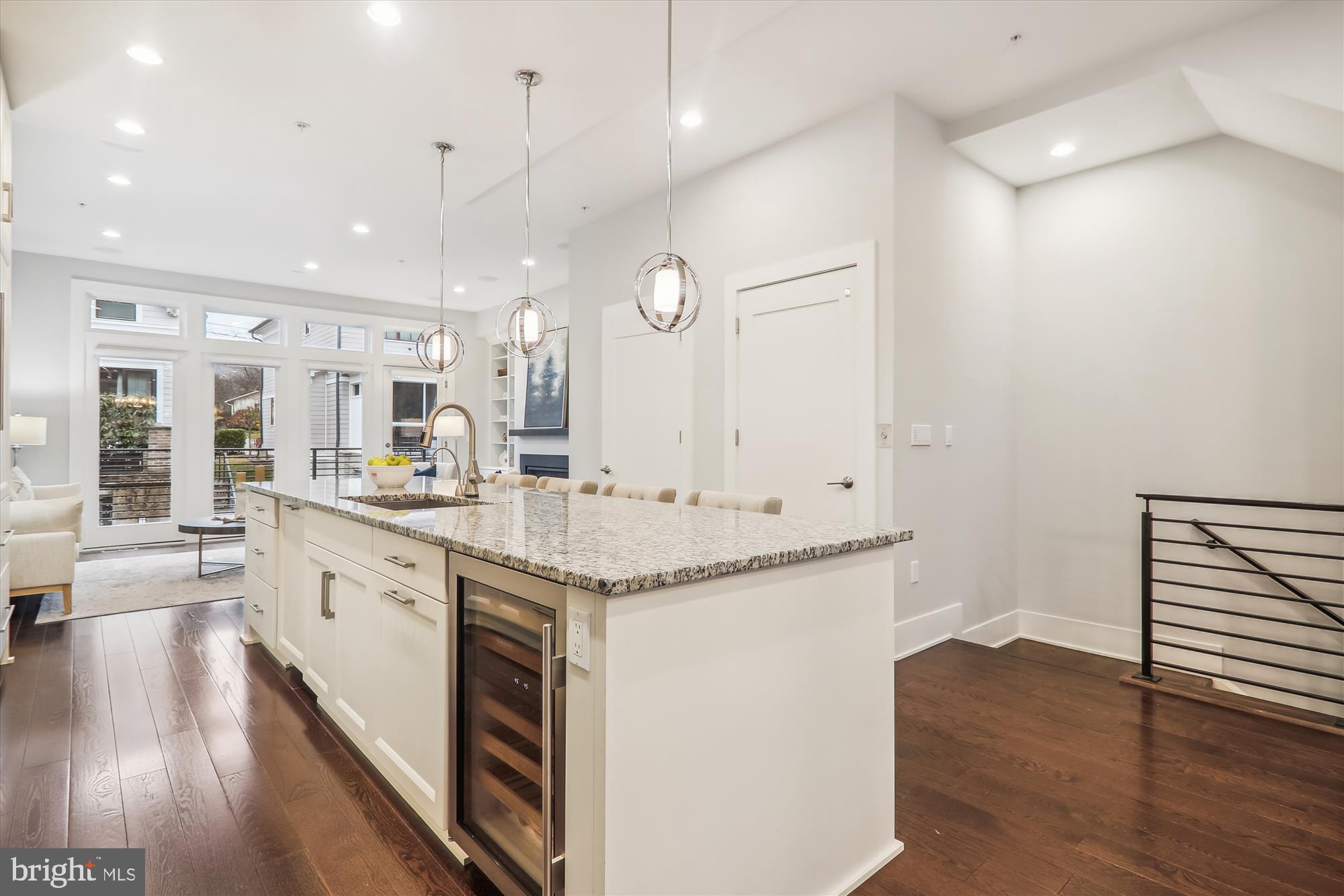 GROSVENOR HEIGHTS - Residential