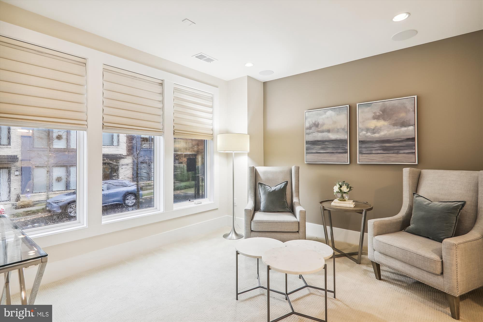 GROSVENOR HEIGHTS - Residential