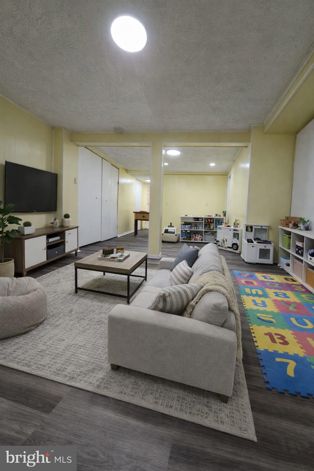 JACOB GREASLEY - Residential